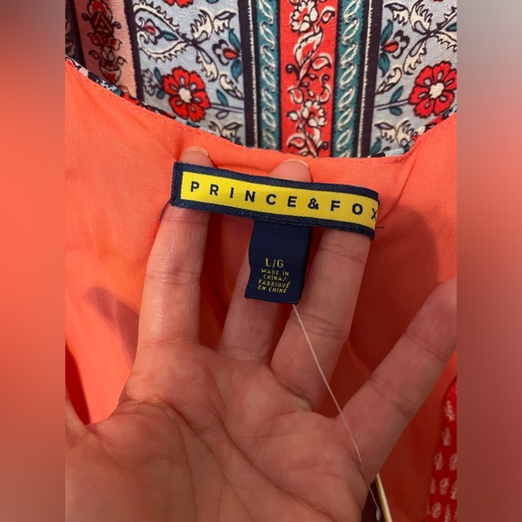 Prince & Fox Bright Floral Boho style Shift Dress with Keyhole Back. - Picture 4 of 5